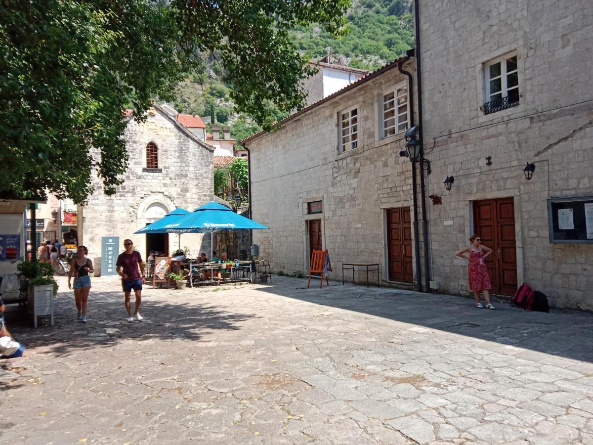 Centar Starog Grada Apartment Kotor Ngoại thất bức ảnh